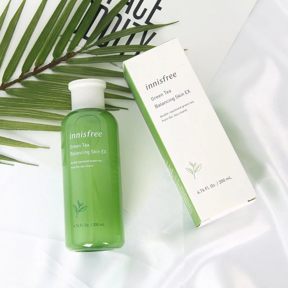 Nước hoa hồng Innisfree Green Tea Balancing Skin Hàn Quốc