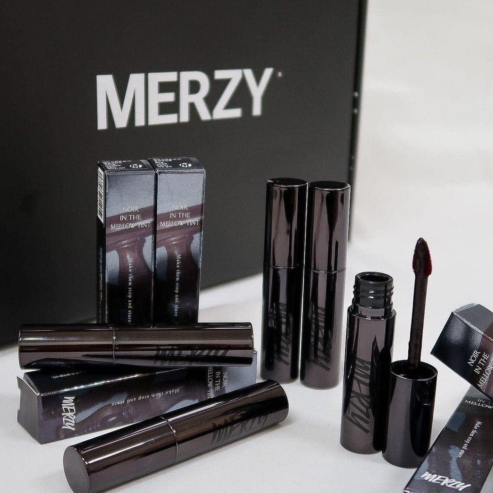 son dưỡng ẩm môi có màu Merzy Siren Melting Color Lip Balm